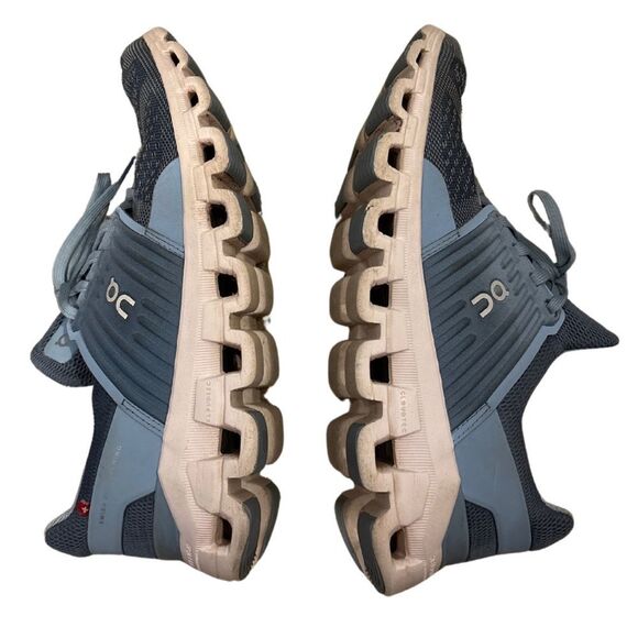 On Running Cloudswift with Helion Ladie's/Girl's Running Shoe Sky/Lake, 7/38 - Picture 6 of 11